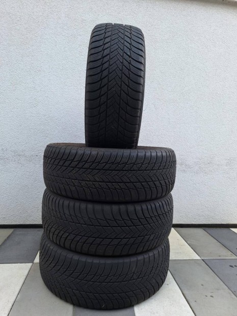 225/60 r17 Bridgestone LM001 téligumi Dot4819