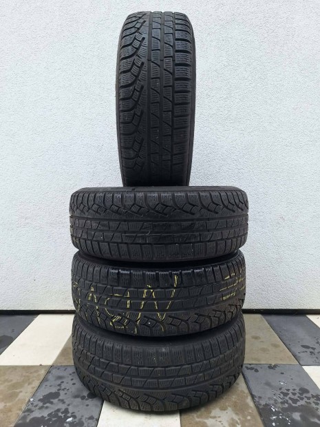 225/60 r17 Pirelli Sottozero t�ligumi 