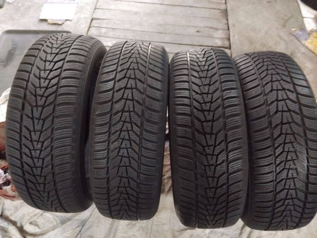 225/60 r17-es tli gumi