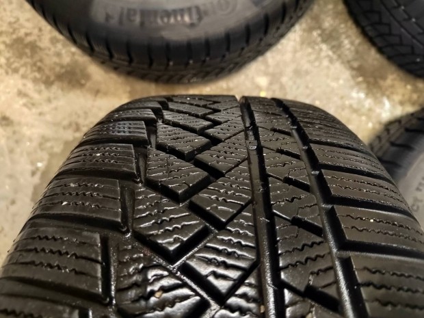 225/60r17 Continental wintercontact ts850 2020