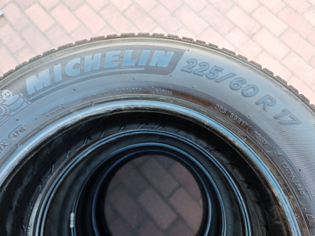 225/60r17 Michelin crossclimate 4évszakos gumi