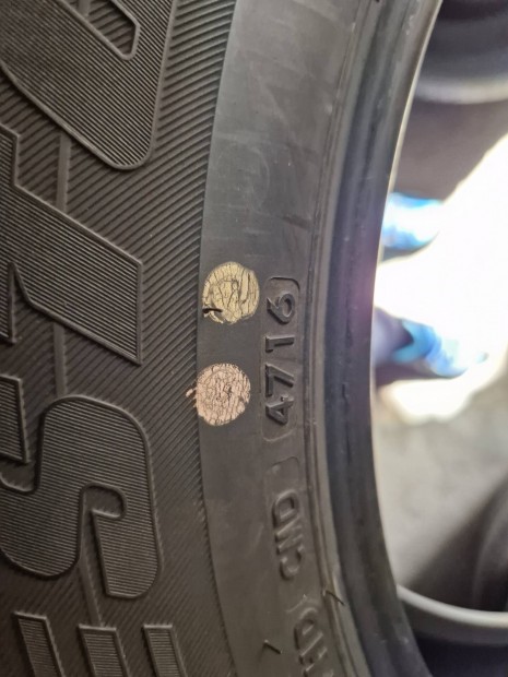 225/60r18 Bridgestone nyari garnitúra