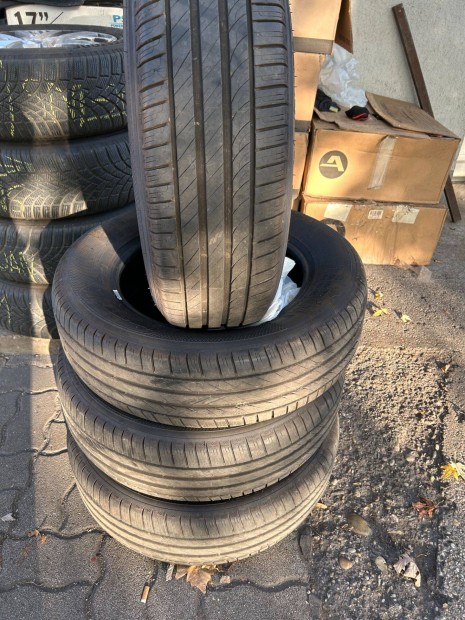 225/65R17 Kleber Dynaxer SUV,nyrigumi