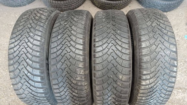 225/65/17 Falken használt jó állapotú téligumi garnitúra olcsón eladó