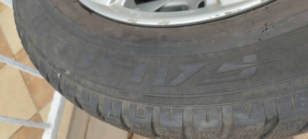 225/65 R17 Falken tligumi 4db