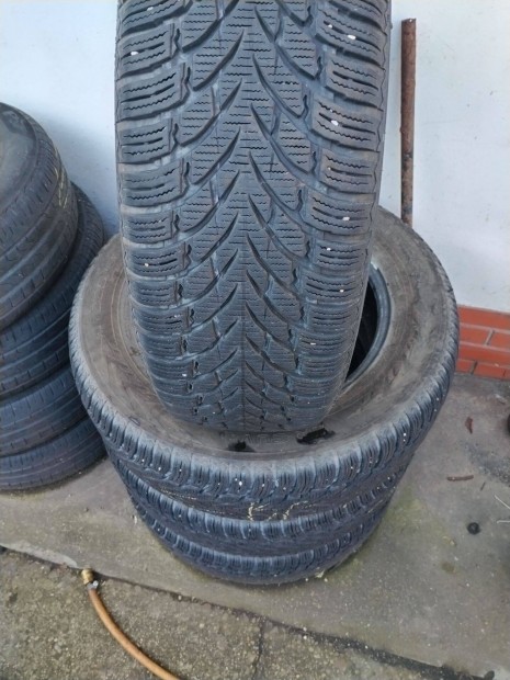 225/65 R17 Nokian Suv Wr4