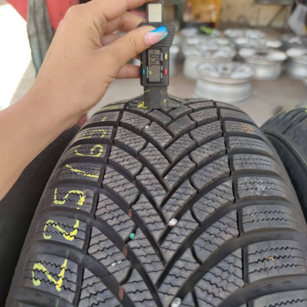 225/65 R17 Semperit téli gumi 38000ft a 2db/91/