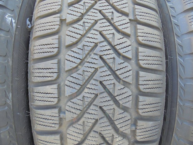 225/65 R 17-es keveset futott tli gumi elad