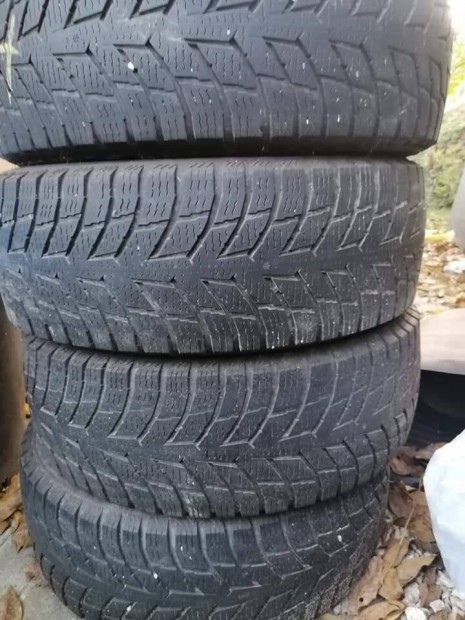 225/65r16c 4 darab tli gumi elad 2021-es vjrat