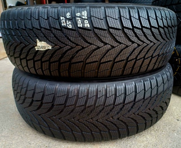 225/65r17 225/65 r17 tli 2db j 