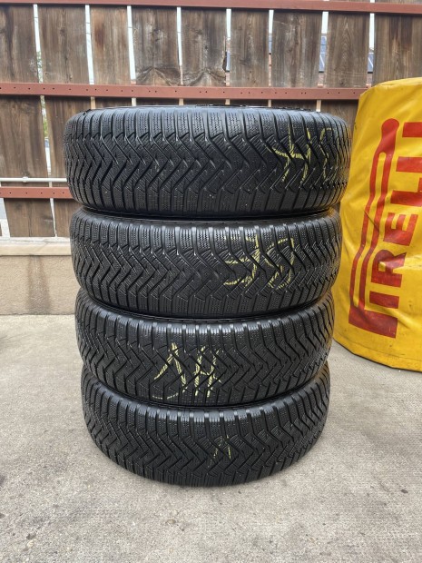 225/65x17 Laufenn Tli Gumi jszer 