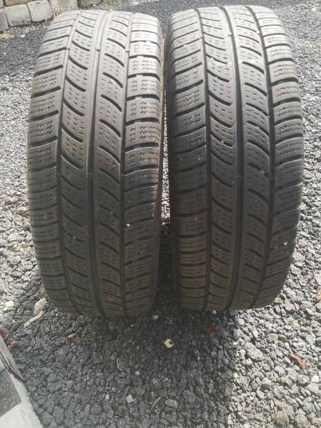 225/70R15C 32e/2db Continental tligumi kisteherre