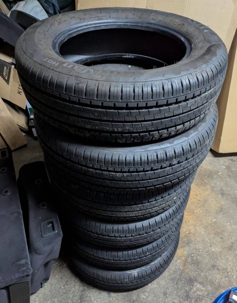 225/70 R17C C j nyri gumi 6 db egyben 2024 gyrts