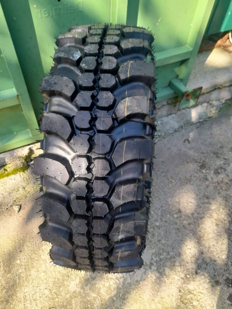 225/75R15 Kaiman mint�s terepgumi