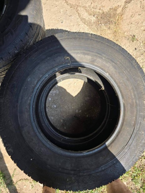 225/75 r16c 4db