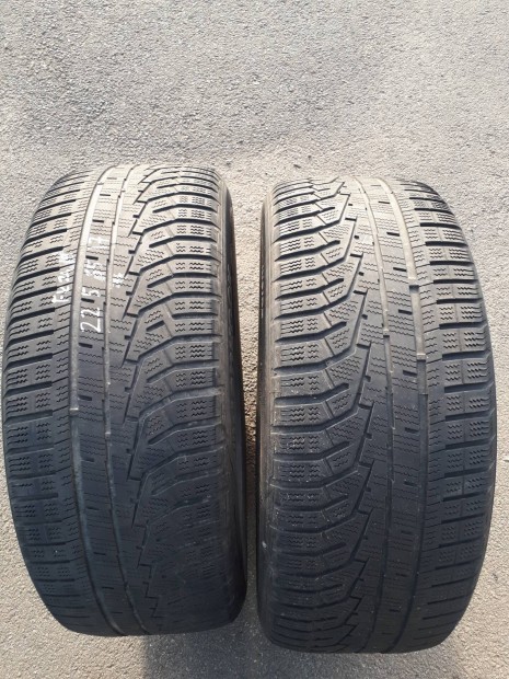 225  55 17  Hankook  tli gumi  2 db   kopott 