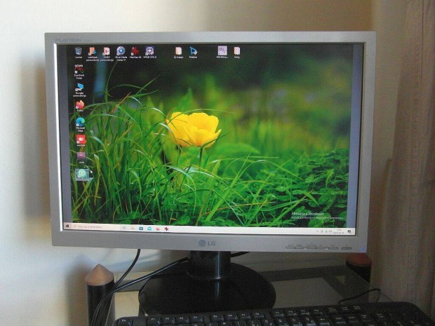 22 colos LG monitor