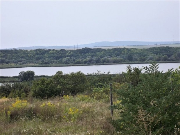 2300 nm-es telek elad� Kaj�sz�