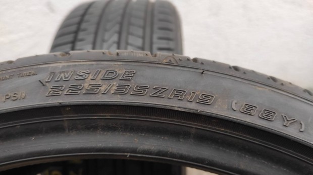235/35R19 235/35 R19 235/35 19 235/35/19