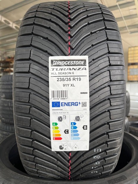 235/35R19 235/35 R19 új Bridgestone négyévszakos 4s gumi Dot25 Ár/db