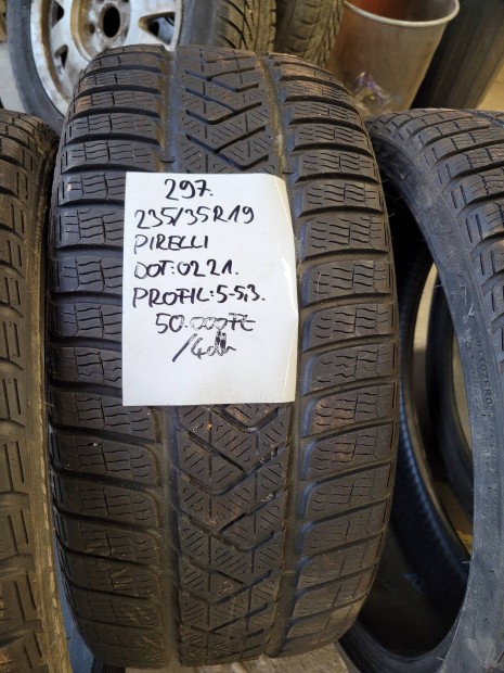 235/35R19 Pirelli tli gumik