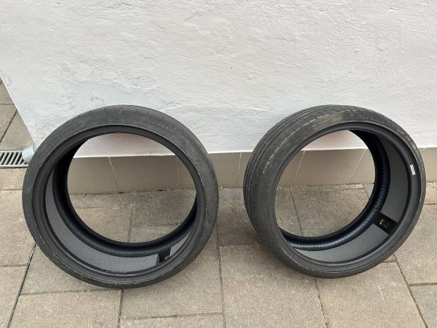 235/35R20 Pirelli nyrigumi