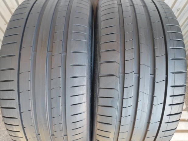 235 35 r19 Pirelli P-Zero PZ4 nyrigumi 2db