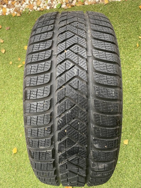 235/35 r19 Pirelli Sottozero 3