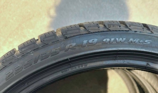 235/35r19 235 35 19 Pirelli 2 db Újszerű 7 mm