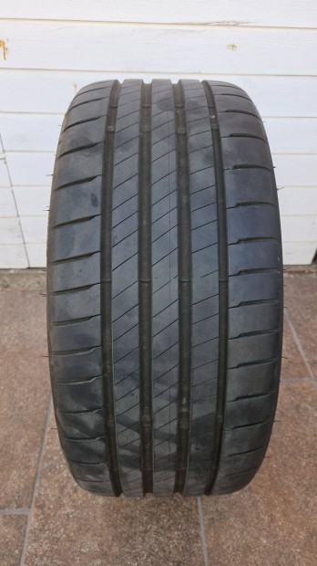 235/35r19 Bridgestone Potenza S005