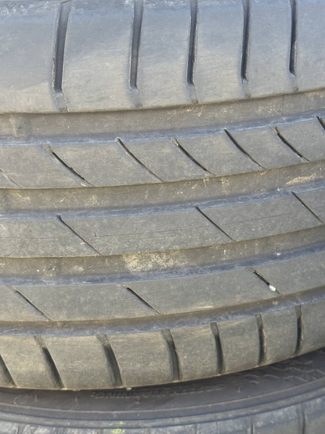 235/40R18 Kumho ny�ri gumi