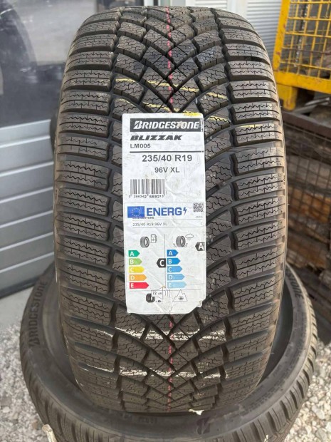 235/40R19 235/40 R19 új Bridgestone téli gumi Dot21 ÁR/db