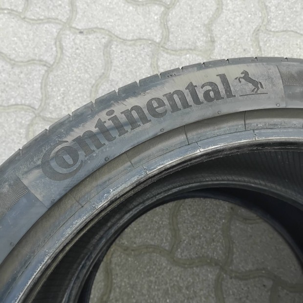 235/40 18" Continental ny�ri gumiabroncsok