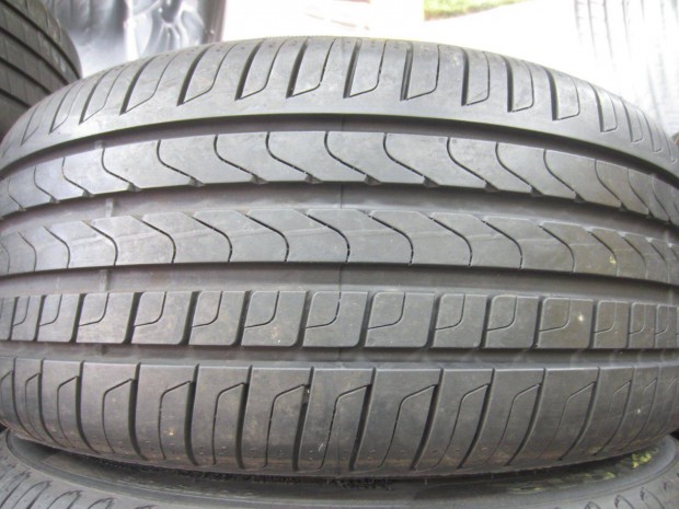 235/40 R19 Pirelli P7 Cinturato SEAL 96W