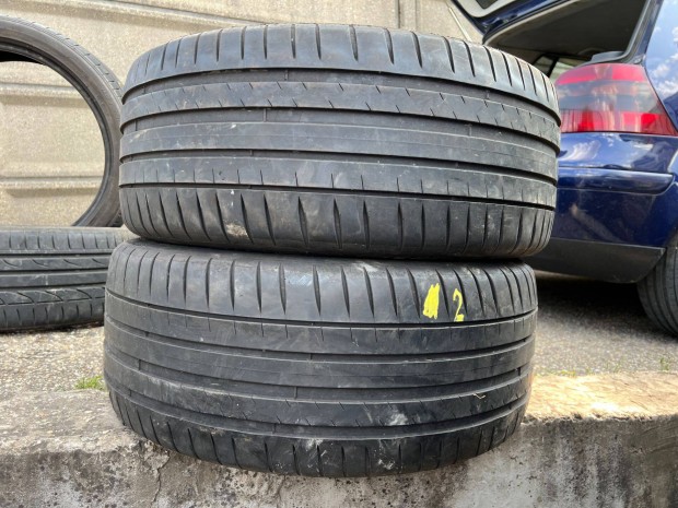 235/40 R19 michelin 2db nyri gumi