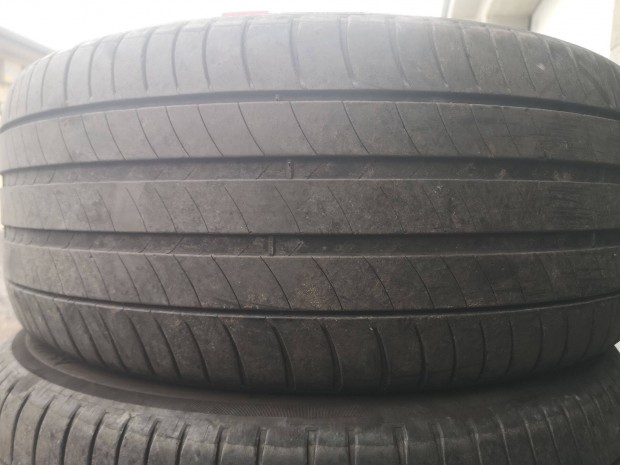 235/45R17 Michelin nyrigumik eladk