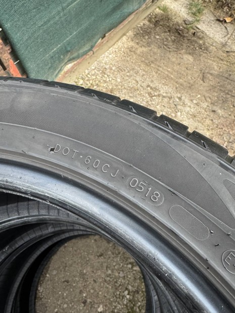 235/45R17 Nokian nyri gumi garnitra 