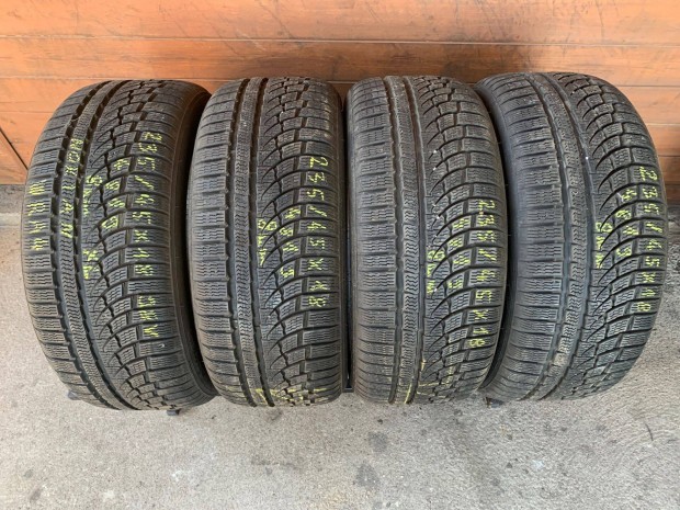 235/45R18 235 45 18 235/45x18 Nokian tli gumi elad