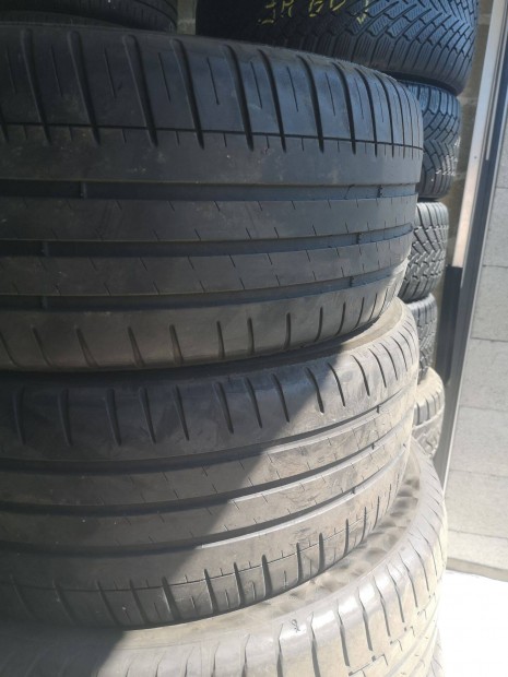 235/45R18 2db Michelin nyrik prban