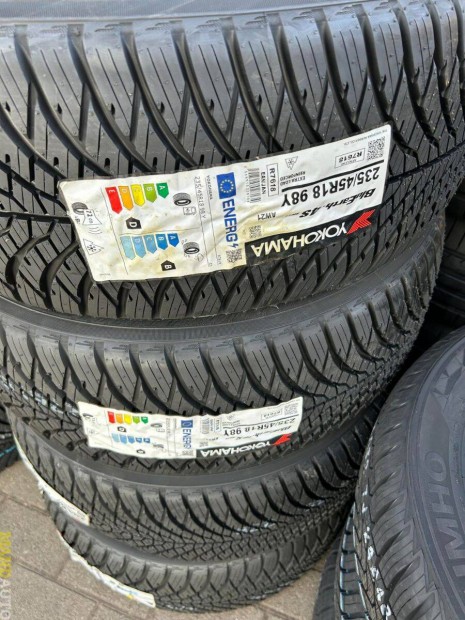 235/45R18 Yokohama AW21 4Season (XL)