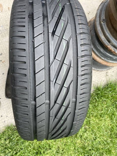 235/45R18 uniroyal nyárigumik