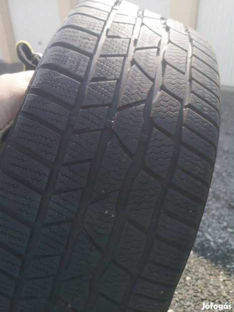 235/45R19 Continental tligumik eladk