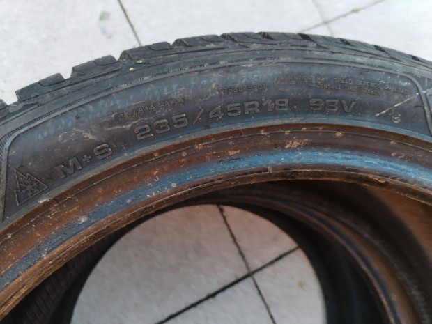235 45 18 goodyear 235/45 R 18 téli gumi 2 db 2020.32.hét
