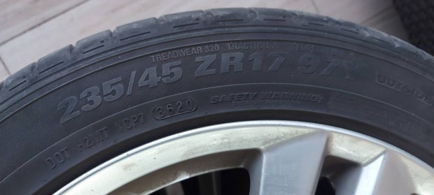 235/45 R17 Kumho Ecsta ps71 nyri gumi garnitra 