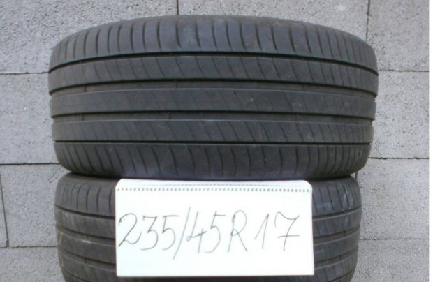 235/45 R17 Michelin nyárigumi 4 db