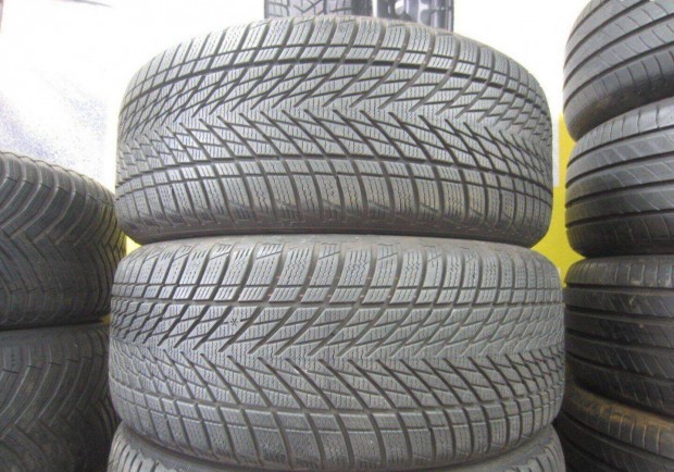 235/45 R18 Goodyear UG Performance3 98V
