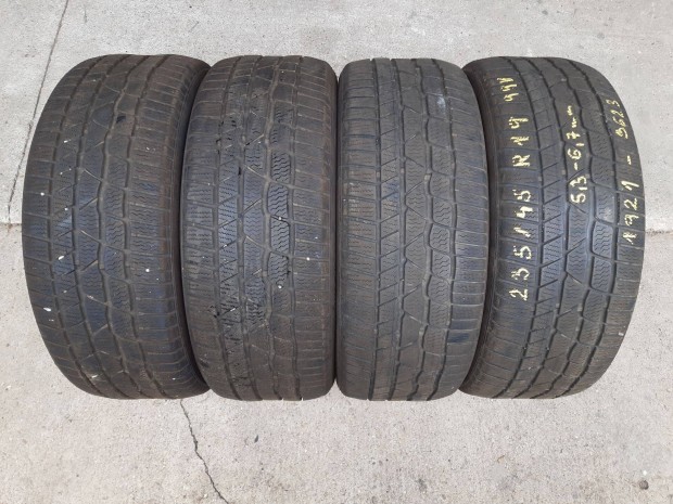 235/45 R19 -tli Continental