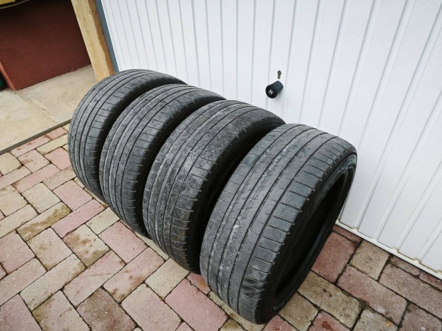 235/45 ZR18 Michelin nyrigumi
