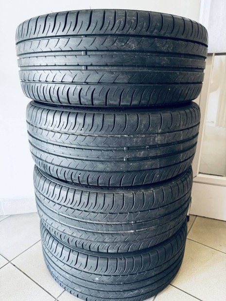 235/45 r18 235/45r18  235 45 18 Dunlop nyri gumi 