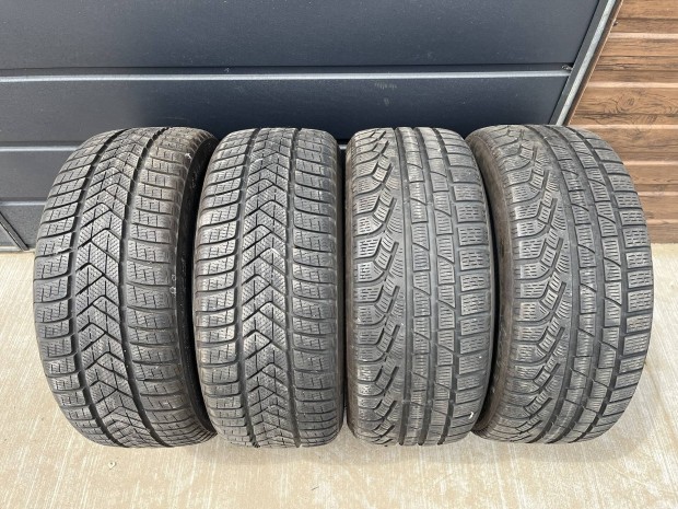 235/45 r18 Pirelli téligumi szett!